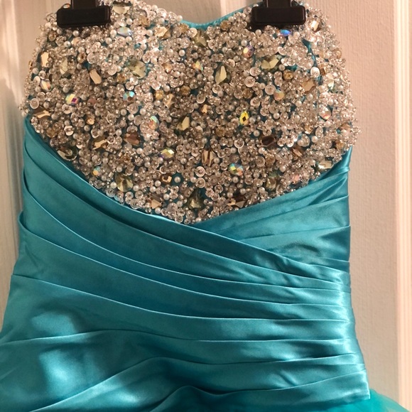 Turquoise silk and tulle short formal/prom dress - Picture 2 of 6